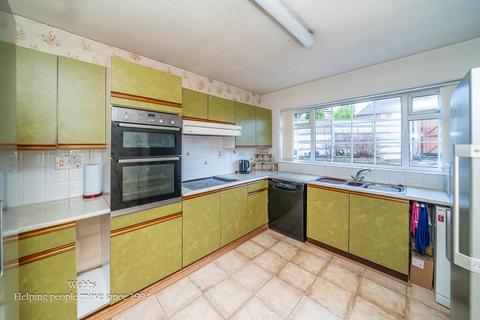2 bedroom end of terrace house for sale, Hucker Road, Walsall WS2