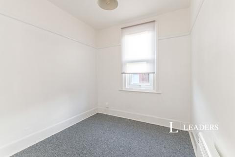 2 bedroom flat to rent, Hankinson Road, Bournemouth, BH9