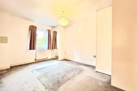 undefined, Shingly Place, Chingford, London, E4