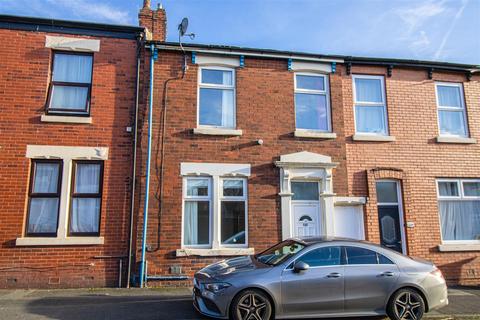 undefined, 3-Bed House To Let on Brook Street, Preston