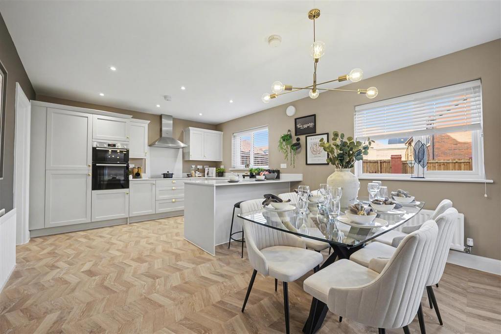 Kitchen Diner 1.jpeg