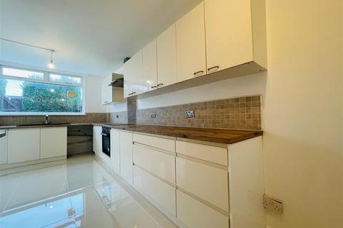 undefined, Nesfield Road, Leeds LS10