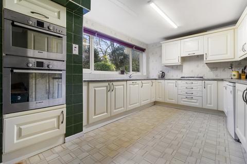 undefined, Worcester WR6