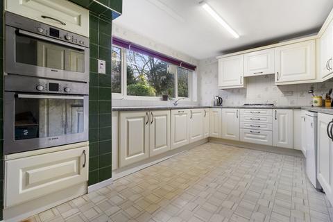 undefined, Worcester WR6