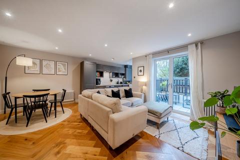 undefined, Queens Road, London, SW19