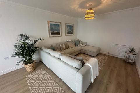 undefined, Courtlands Drive, Watford WD17