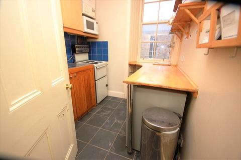 undefined, 0941L West Crosscauseway, Edinburgh, EH8 9JP