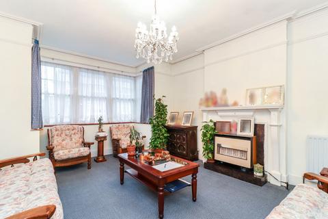 5 bedroom semi-detached house for sale, Durban Road West, Watford, WD18