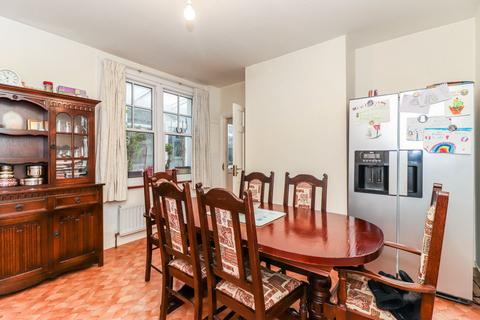 5 bedroom semi-detached house for sale, Durban Road West, Watford, WD18