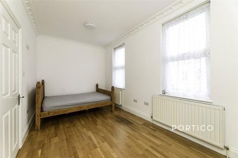 undefined, Roman Road, London, E3