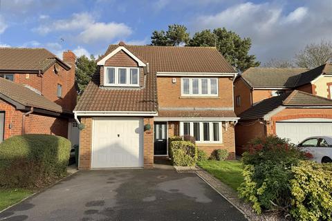 4 bedroom detached house for sale, Briers Close, Narborough LE19