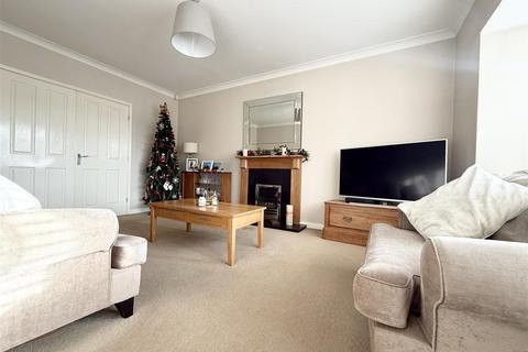 4 bedroom detached house for sale, Briers Close, Narborough LE19