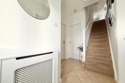 4 bedroom detached house for sale, Briers Close, Narborough LE19