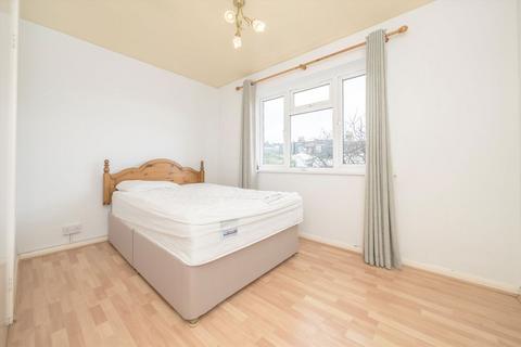 2 bedroom flat for sale, St. Marys Grove, London W4