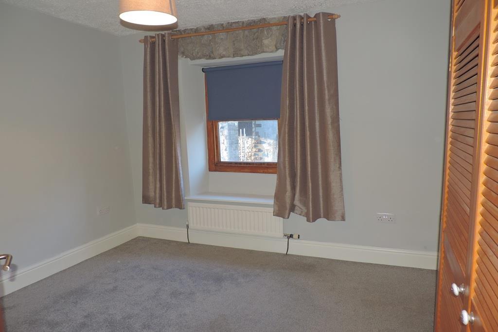 Front bedroom.jpg