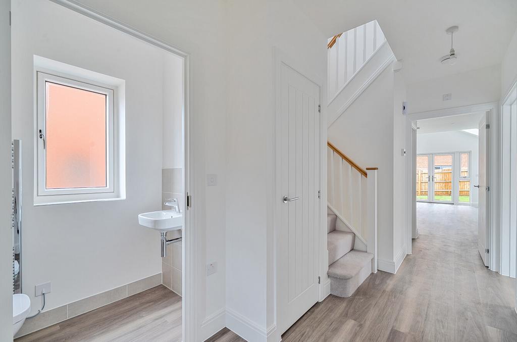 1388552 8 6938181...