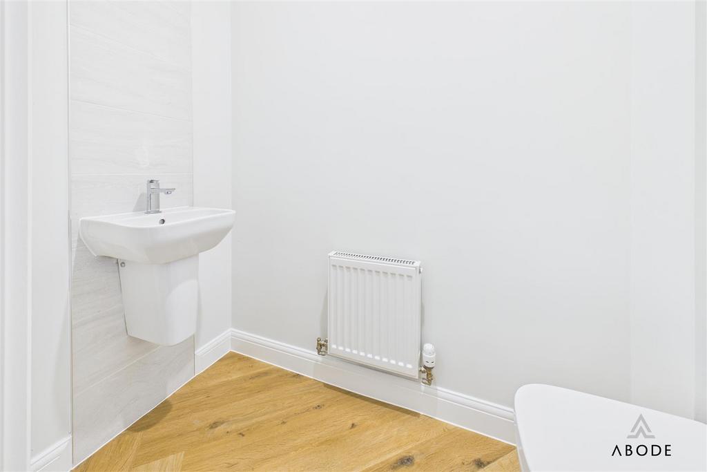 CAM03473 G0-PR0525-STILL015.jpg