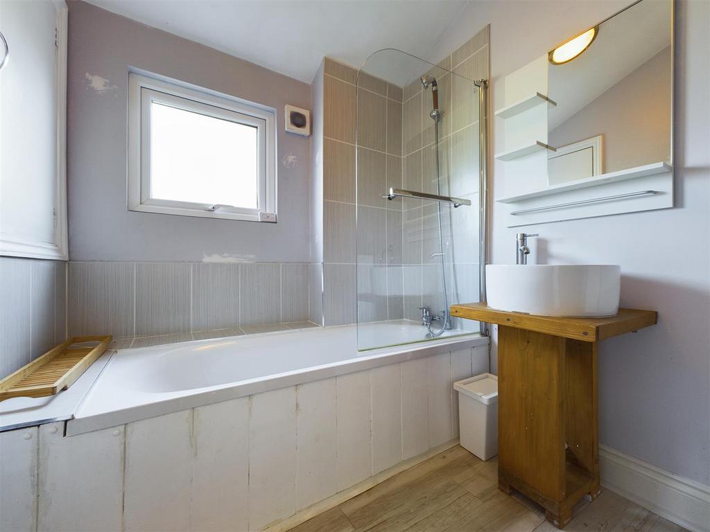 CAM01030 G0-PR0028-STILL003.jpg