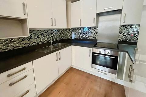 undefined, Pontes Avenue, Hounslow