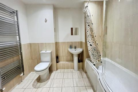 undefined, Pontes Avenue, Hounslow