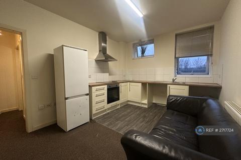 2 bedroom flat to rent, Lower Leys, Evesham, WR11