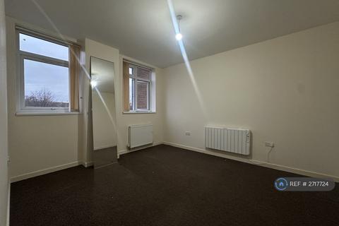 2 bedroom flat to rent, Lower Leys, Evesham, WR11