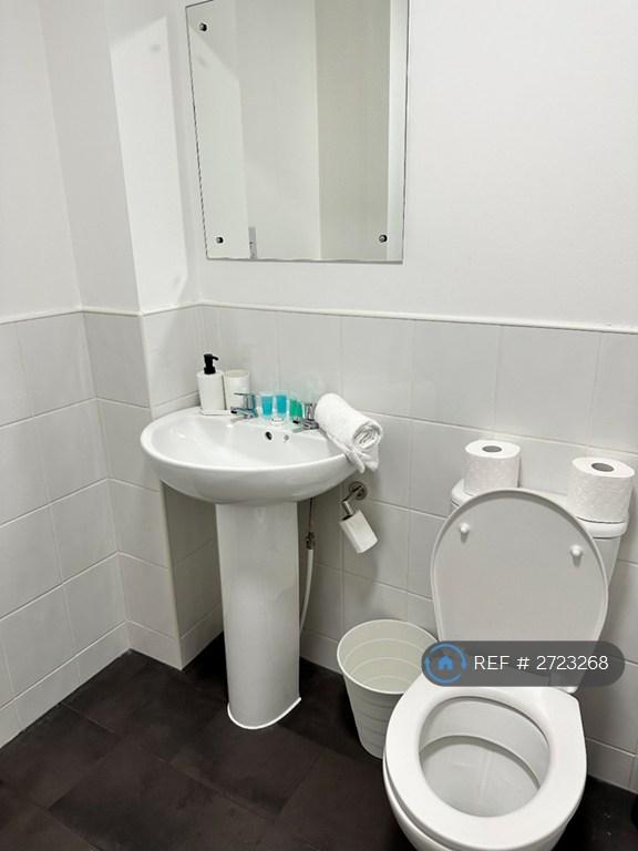 Main Bathroom