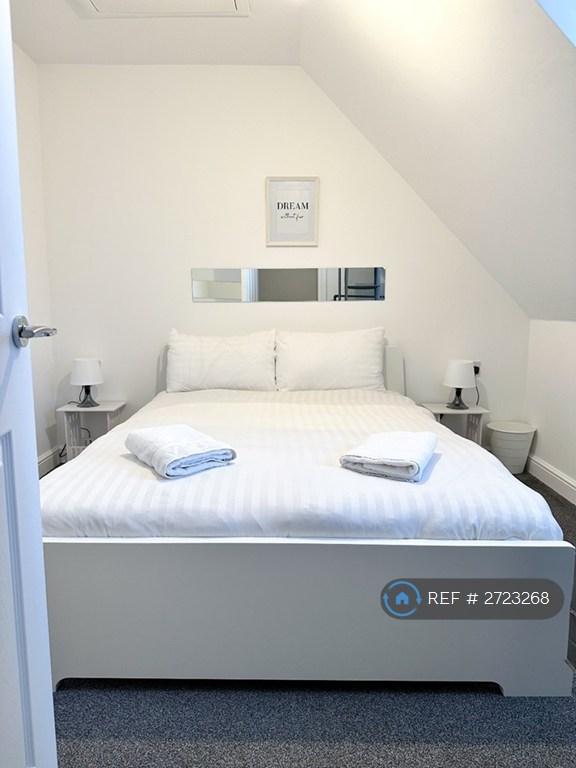 Master Bedroom Kingsize