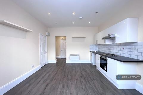 undefined, Turners Hill, Cheshunt, Waltham Cross, EN8