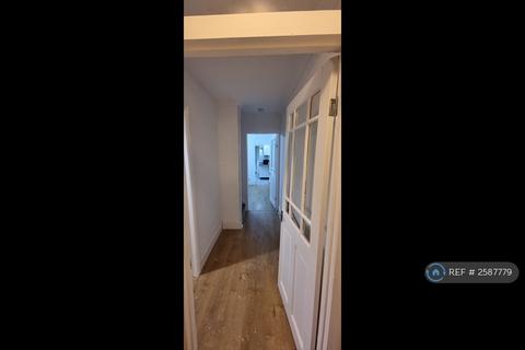 4 bedroom terraced house to rent, Britton Street, Gillingham, ME7