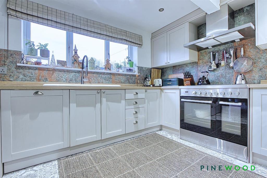 Kitchen diner