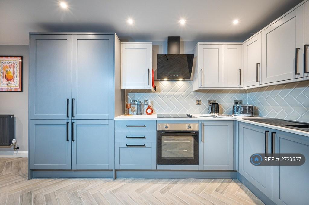 Communal Kitchen