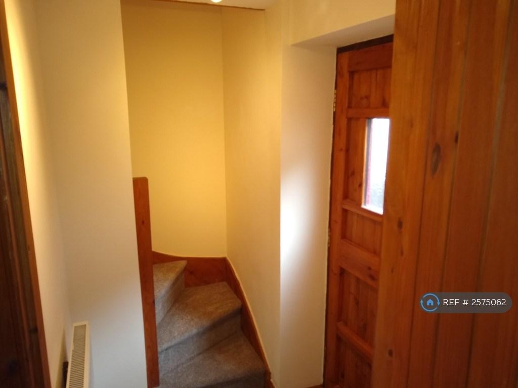 Porch - To Stairs