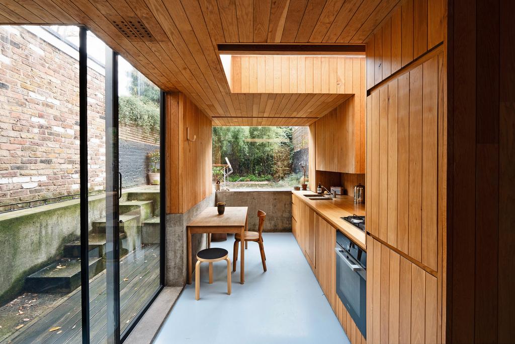 323294 - a0 O0 X00000 QXKt GUAX N4.jpg