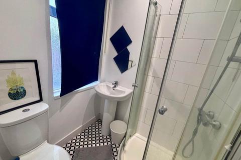 undefined, Station Terrace (Room 5), West Yorkshire LS13