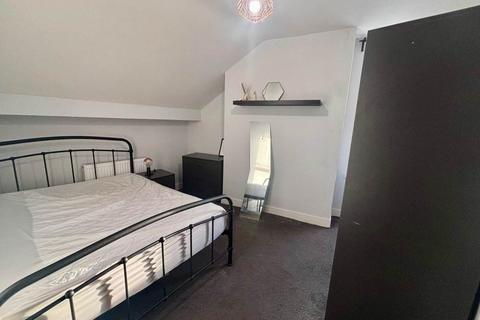 undefined, Station Terrace (Room 5), West Yorkshire LS13