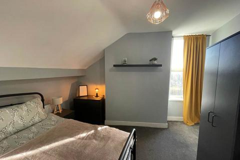 undefined, Station Terrace (Room 5), West Yorkshire LS13