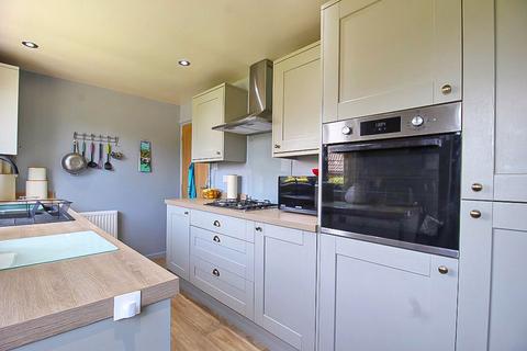 undefined, Dovedale Road, ETTINGSHALL PARK, WV4 6RE