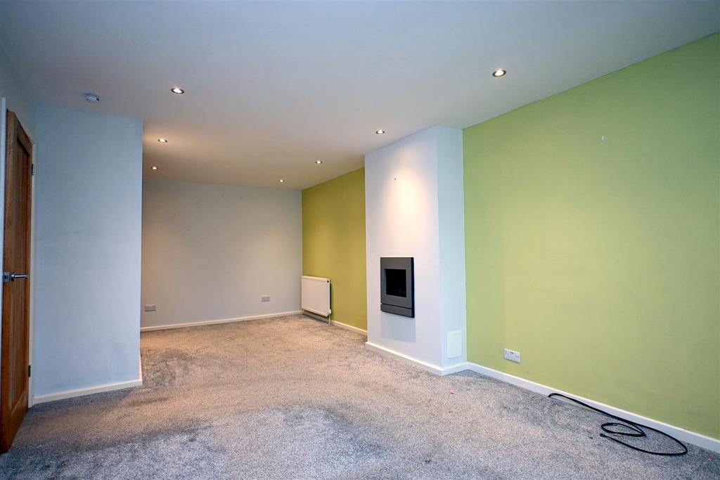Sitting/Dining Room