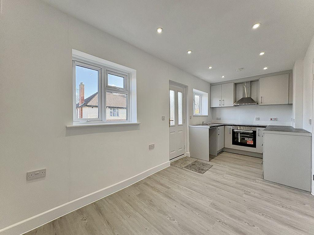 Dining kitchen