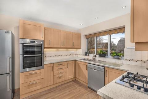 undefined, Silver Street, Chacombe - No onward chain
