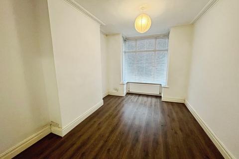 undefined, Shrewsbury Road, Heaton