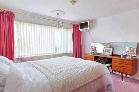 2 bedroom apartment for sale, GIBSON ROAD  HOOKHILLS PAIGNTON