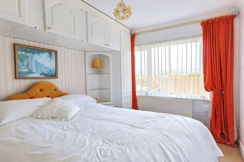 2 bedroom apartment for sale, GIBSON ROAD  HOOKHILLS PAIGNTON