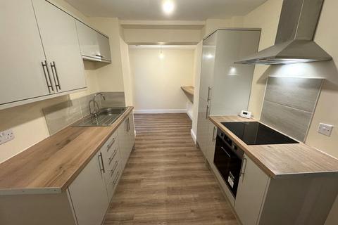 undefined, Very Large Fully Refurbished 4/5 Bed House. Fair View, Blackwood