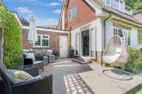 4 bedroom detached house for sale, Forest View, Nutley