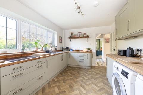 4 bedroom detached house for sale, Forest View, Nutley