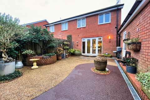 undefined, 17 Brynteg Green, Beddau, CF38 2QA