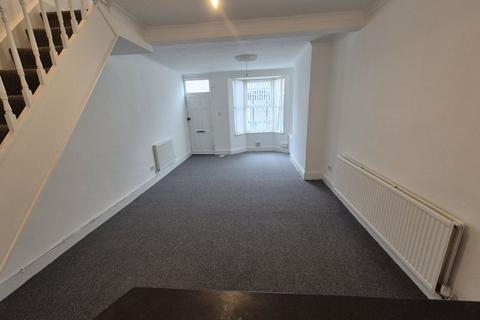 2 bedroom terraced house to rent, Hinton Street, Liverpool L6