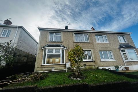 3 bedroom semi-detached house to rent, Pine Grove, Neath